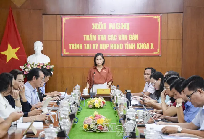 Ban Kinh tế - Ngân sách thẩm tra các tờ trình phục vụ kỳ họp HĐND tỉnh khóa X