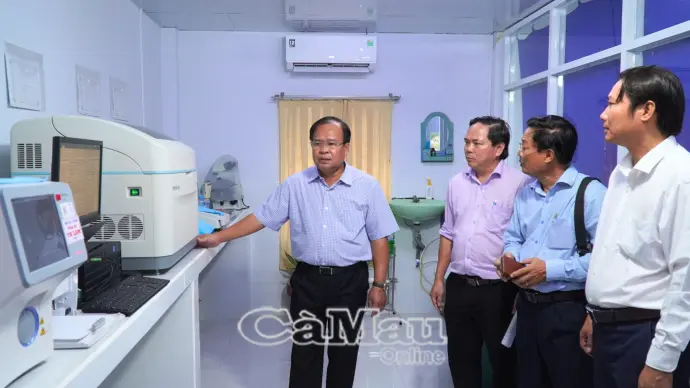 Ưu tiên đầu tư các hạng mục thiết yếu cho trường học, trạm y tế