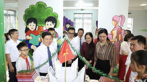 Ra mắt mô hình thư viện và trung tâm chăm sóc sức khỏe cộng đồng một số xã, phường