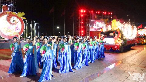 Thái Nguyên - Lung linh đêm hội Trăng rằm