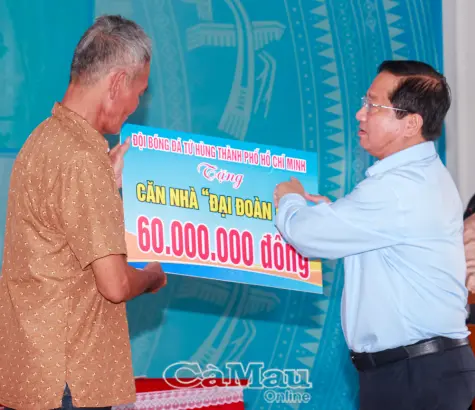 Ðồng lòng xây dựng sức mạnh đại đoàn kết