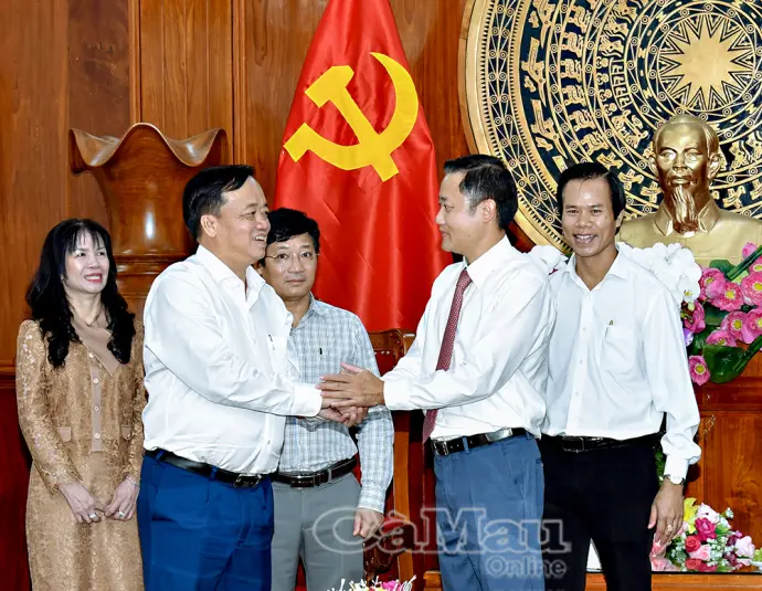 Cà Mau mong muốn Học viện Chính trị khu vực IV hỗ trợ đào tạo cán bộ 