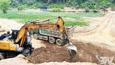 'Tăng tốc' thi công, giải ngân các công trình