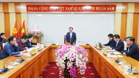 Đẩy nhanh tiến độ triển khai các dự án xử lý rác thải gắn với phát điện