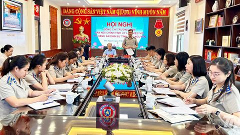 Tích cực ứng dụng công nghệ thông tin, rút ngắn thời gian tổ chức thi hành án