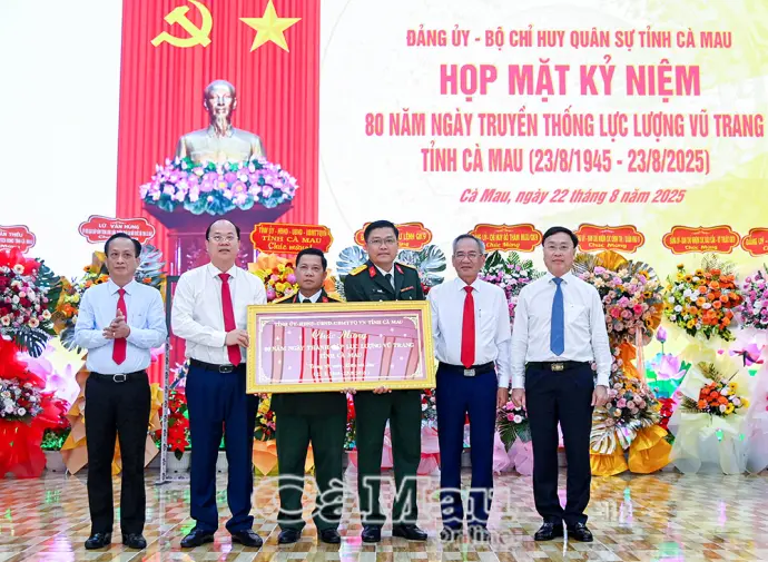 Tự hào 80 năm Lực lượng vũ trang Cà Mau