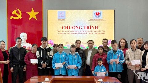 Quỹ Thiện Tâm trao quà cho học sinh, sinh viên tại Thái Nguyên
