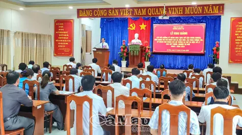 Trang bị kỹ năng khai thác dữ liệu, ứng dụng AI cho cán bộ cơ sở