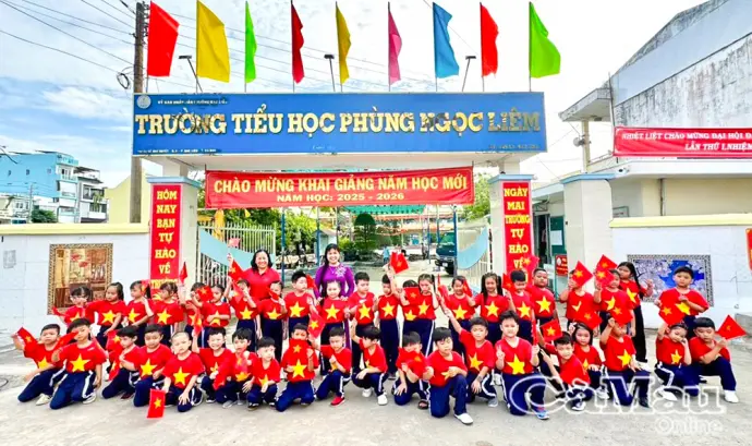 Âm vang Tết Độc lập trong lòng thế hệ trẻ