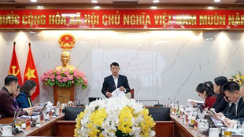 Thẩm tra tờ trình và dự thảo nghị quyết trình tại Kỳ họp thứ 10