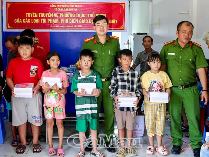 “Trái tim nhỏ” – Lan toả yêu thương từ Công an phường Vĩnh Trạch