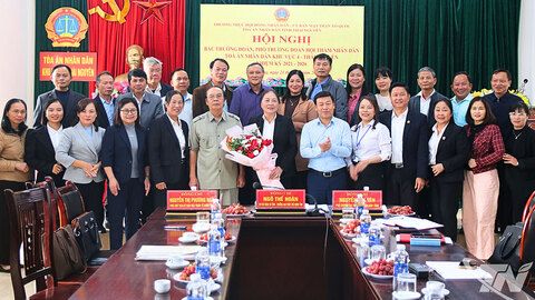 Bầu Trưởng đoàn, Phó Trưởng đoàn Hội thẩm nhân dân khu vực 4