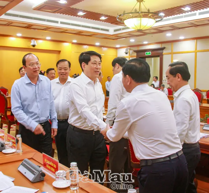 Bộ Chính trị cho ý kiến về phương án nhân sự khóa mới tỉnh Cà Mau