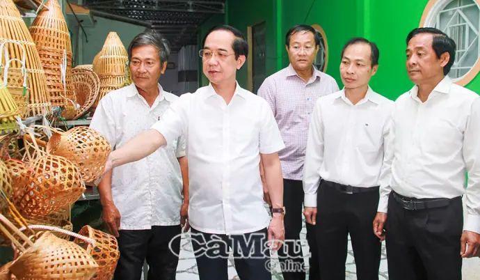 Cần phá thế độc đạo, tạo động lực để bứt phá