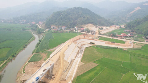 Vượt 'bão giá', giữ nhịp đầu tư công