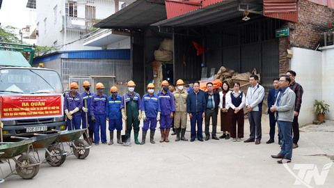 Ra quân triển khai khắc phục tình trạng ngập úng khu vực phường Phan Đình Phùng