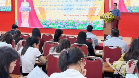 Bổ trợ kiến thức công tác dân tộc cho cán bộ cơ sở