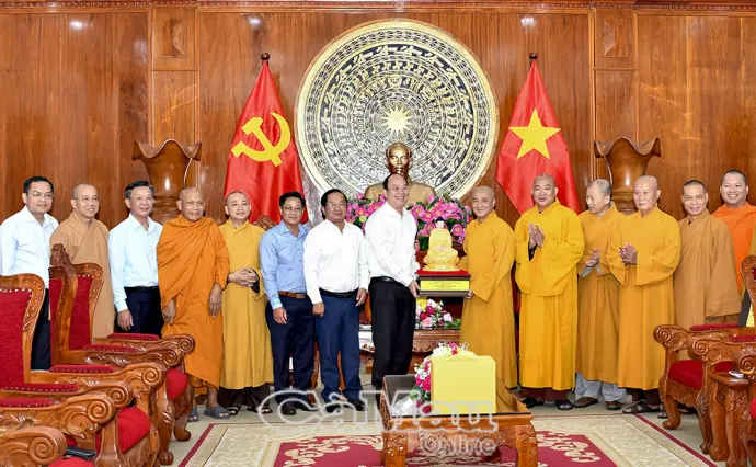 Bí thư Tỉnh uỷ Nguyễn Hồ Hải tiếp đoàn Hội đồng Trị sự Giáo hội Phật giáo Việt Nam