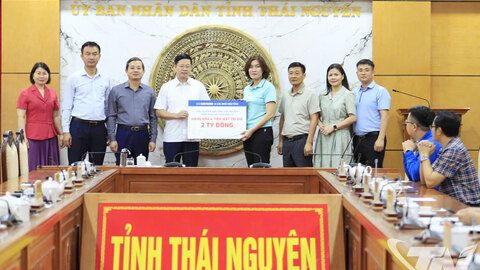 Báo Xây dựng hỗ trợ Thái Nguyên khắc phục hậu quả mưa lũ