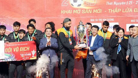 Bế mạc Giải bóng đá Tứ hùng - Thái Nguyên 2025: Một giải đấu được tổ chức bài bản, chuyên nghiệp