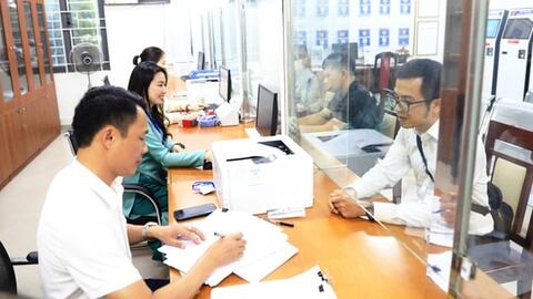 Phân quyền mạnh mẽ hơn về tổ chức bộ máy và chế độ công vụ