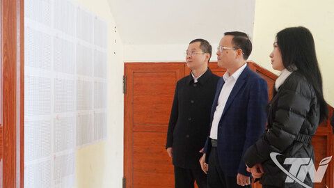 Kiểm tra, giám sát công tác chuẩn bị bầu cử tại một số xã phía Bắc