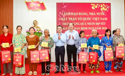 Trưởng Ban Chính sách, chiến lược Trung ương Nguyễn Thanh Nghị thăm, chúc Tết tại tỉnh Cà Mau