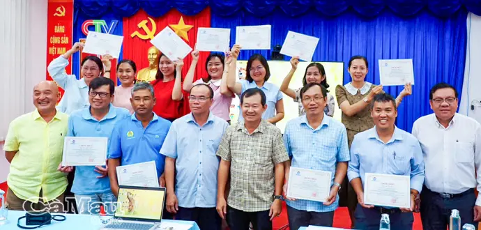 Tập huấn nghiệp vụ ảnh báo chí cho phóng viên, biên tập viên