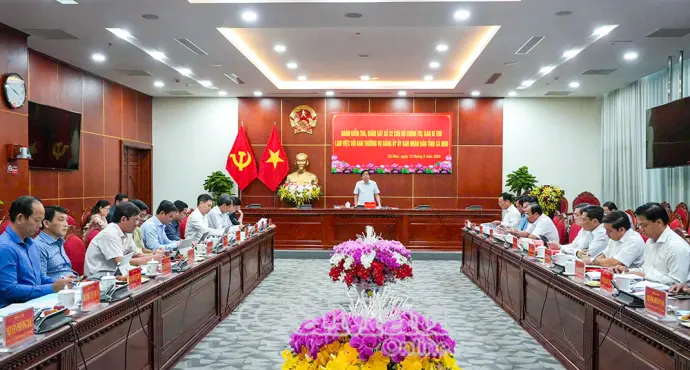Quyết liệt tháo gỡ khó khăn, hướng tới tăng trưởng bền vững