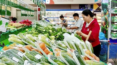 Thị trường mùng 1 Tết Bính Ngọ ổn định