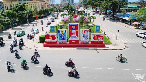 Rực rỡ cờ hoa đón ngày hội lớn