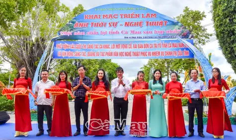 Hơn 270 tác phẩm triển lãm với chủ đề “Một năm nhìn lại tỉnh Cà Mau sau hợp nhất”