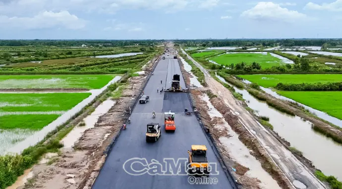 Ðịnh hình cực tăng trưởng ở địa đầu cực Nam