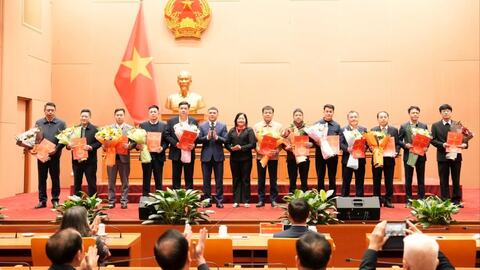 Đảng ủy UBND TP Hà Nội chuyển giao 26 tổ chức Đảng về trực thuộc Đảng ủy 19 xã, phường