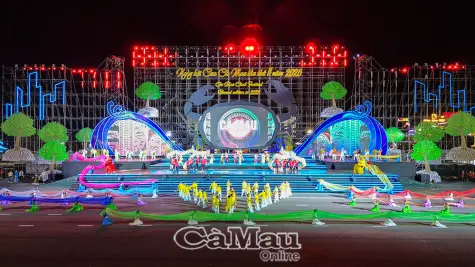 Sơ duyệt chương trình khai mạc Ngày hội Cua Cà Mau