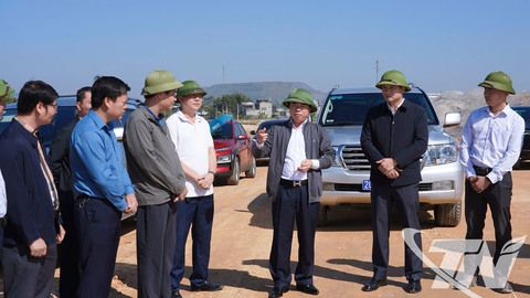 Đẩy nhanh tiến độ tuyến đường kết nối và chuẩn bị khánh thành Sân vận động Thái Nguyên