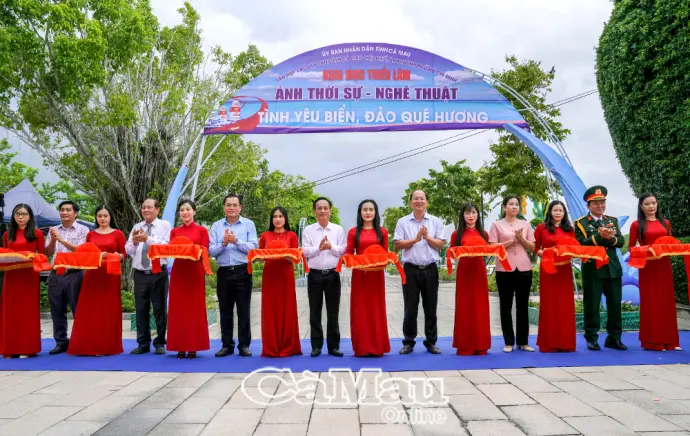 Bản hùng ca biển đảo Việt Nam qua 272 tác phẩm nhiếp ảnh