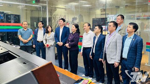 Động viên đội ngũ của Báo và Phát thanh, Truyền hình Thái Nguyên trực Tết