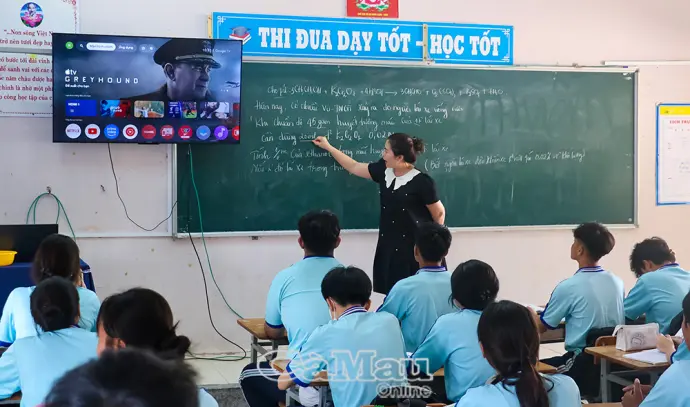 Bảo vệ nền tảng tư tưởng của Ðảng từ giữ gìn sự trong sáng của tiếng Việt