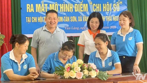 Phụ nữ tích cực học tập, nâng cao kỹ năng số