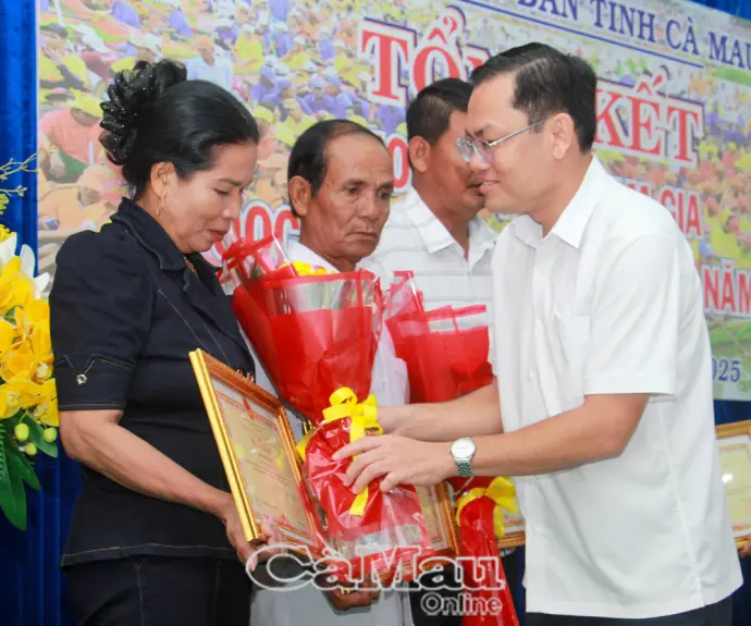 Cà Mau tôn vinh văn hoá Khmer tại Lễ hội Ok Om Bok