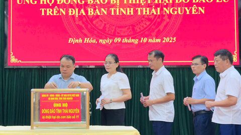 Xã Định Hóa phát động ủng hộ đồng bào bị thiệt hại do bão số 11