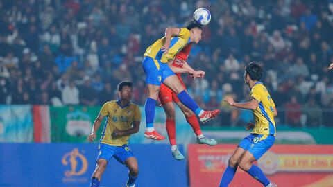 Hà Nội FC hòa kịch tính Thể Công Viettel 2-2, Hoàng Anh Gia Lai đăng quang Giải Tứ hùng - Thái Nguyên 2025