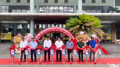 Kiểm soát phương tiện và thu phí không dừng tại bến xe khách