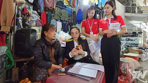 Hơn 500 tiểu thương được hỗ trợ chuyển đổi mô hình từ thuế khoán sang kê khai