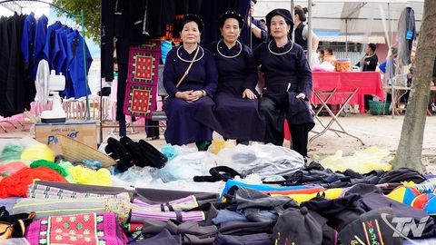 Chuyển đổi chợ truyền thống