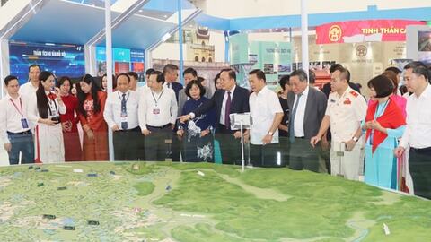 Nghị quyết số 15-NQ/TW: Kim chỉ nam, động lực phát triển của Hà Nội