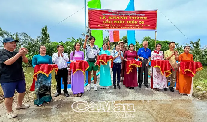 Khánh thành cầu, bàn giao nhà tình thương và trao quà tại U Minh