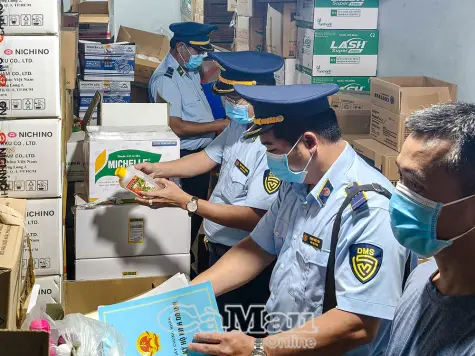 Cà Mau tăng cường kiểm soát thị trường