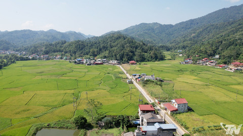 Đầu tư hạ tầng, thúc đẩy phát triển vùng khó khăn